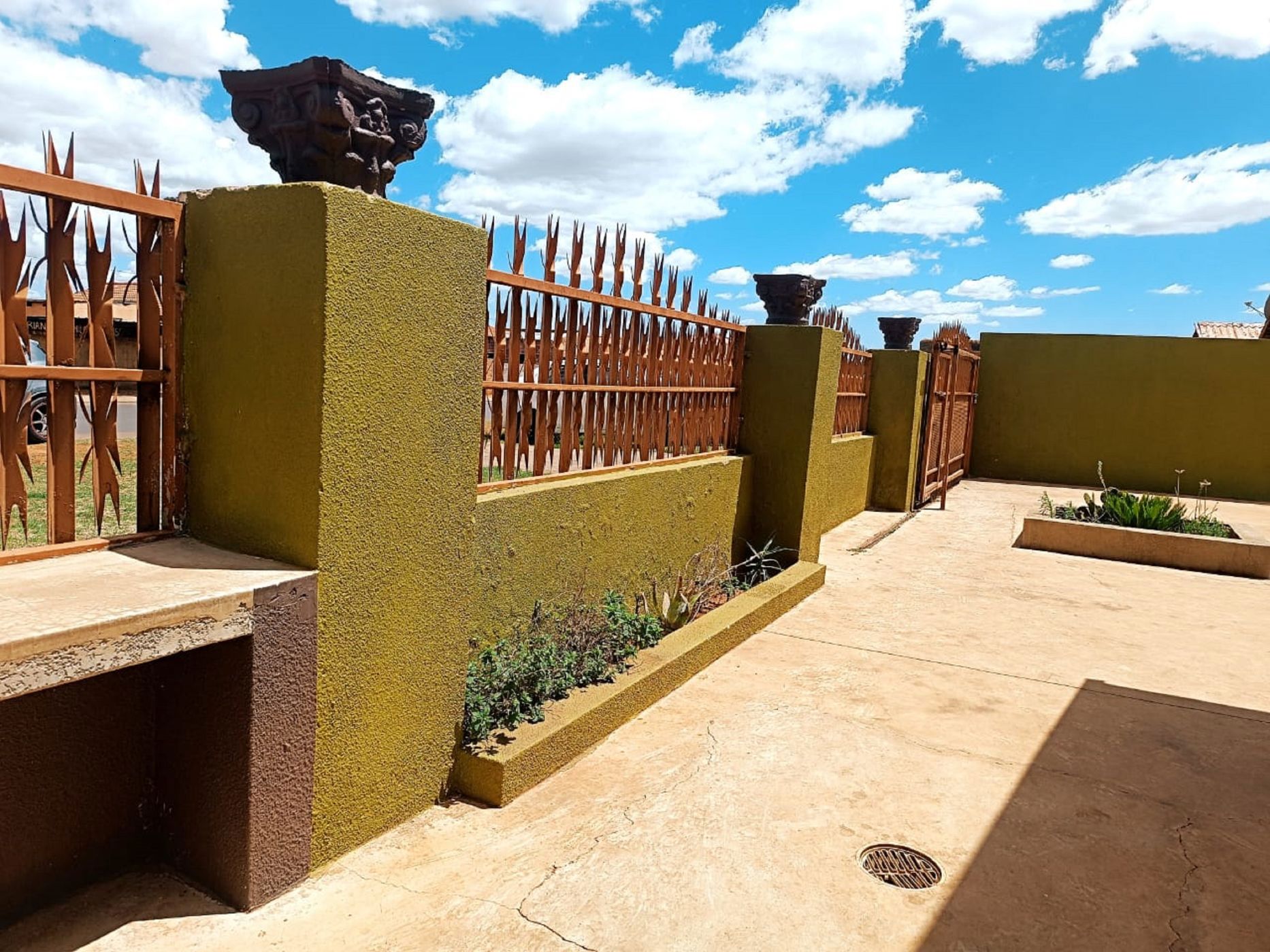 House for sale in Vosloorus - BOK1679379