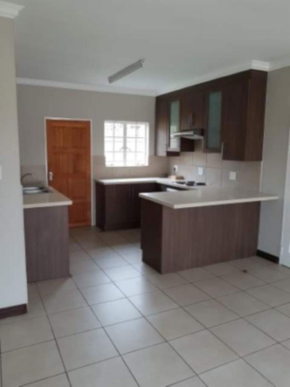 Security complex home to rent in Tasbet Park - 1WD1679402 Security complex home to rent in Tasbet Park - 1WD1679402