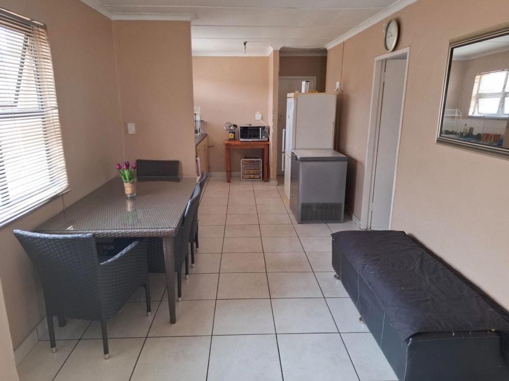 House to rent in Rocklands, Mitchells Plain - 1MN1745270 House to rent in Rocklands, Mitchells Plain - 1MN1745270
