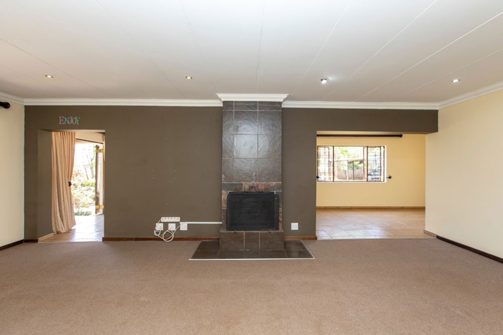 House sold in Himeville - 1UB1669386 House sold in Himeville - 1UB1669386