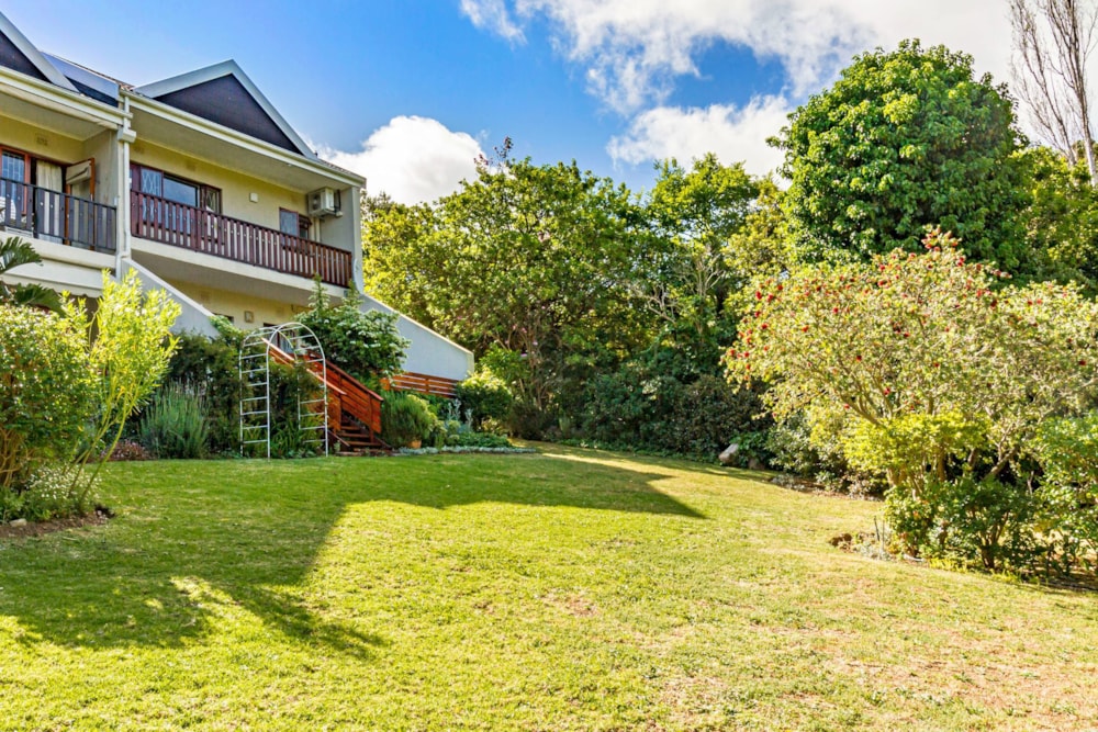 Townhouse for sale in Worlds View, Somerset West - SW1678821 Townhouse for sale in Worlds View, Somerset West - SW1678821