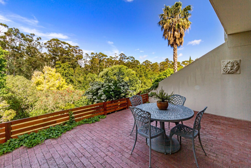 Townhouse for sale in Worlds View, Somerset West - SW1678821 Townhouse for sale in Worlds View, Somerset West - SW1678821