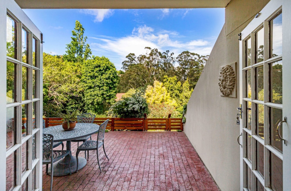 Townhouse for sale in Worlds View, Somerset West - SW1678821