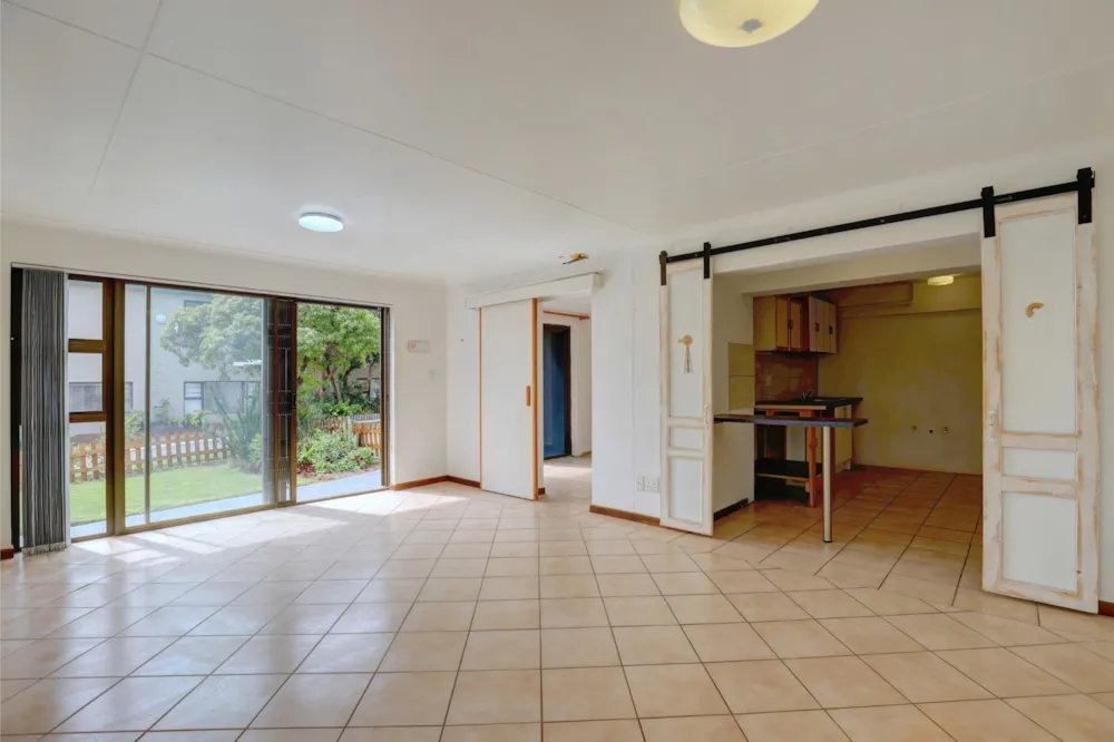 Security complex home sold in Diaz Beach - 1MB1667752 Security complex home sold in Diaz Beach - 1MB1667752