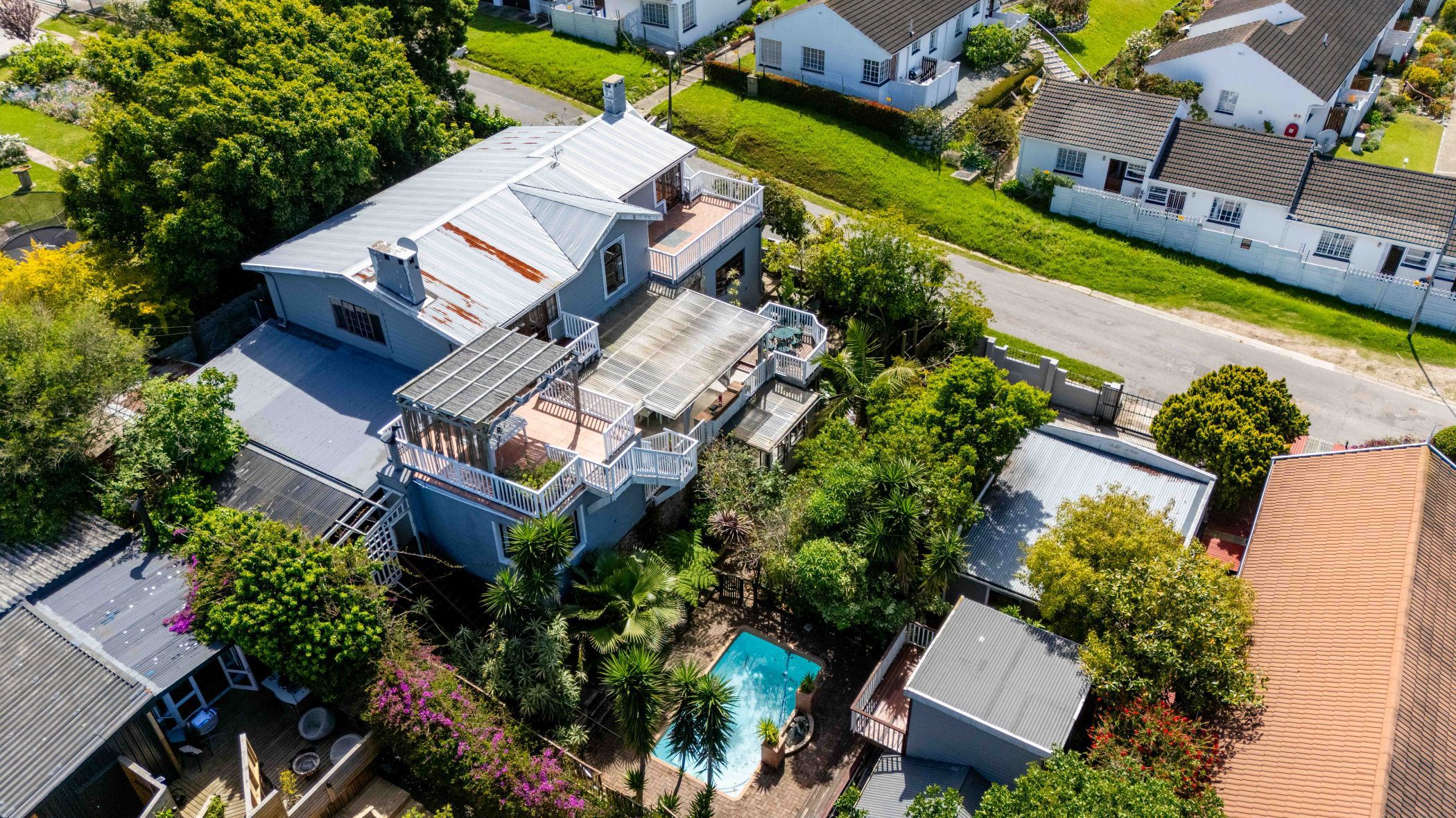 House for sale in Paradise, Knysna - 1KG1679257