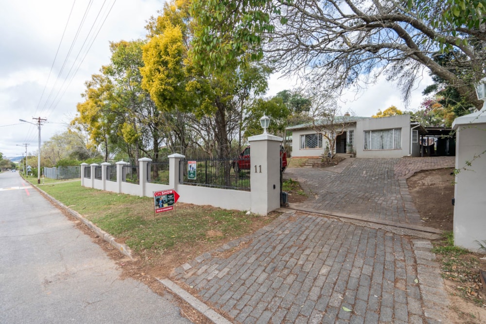 Single-storey house for sale in West Hill, Grahamstown, Makhanda - 1GC1668839
