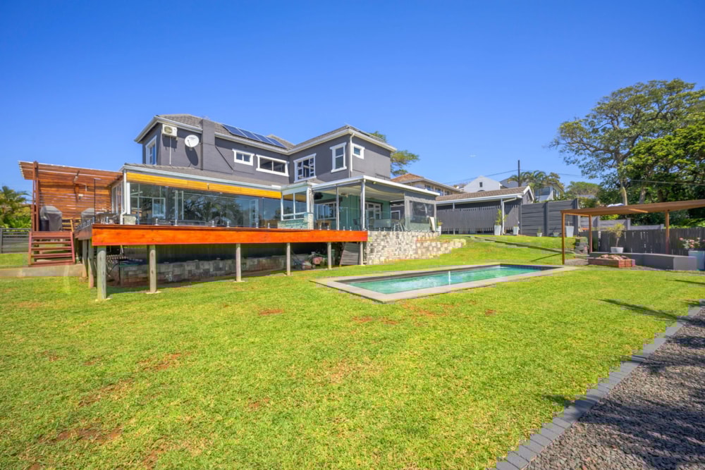 Double-storey house for sale in Durban North - 1ND1675990 Double-storey house for sale in Durban North - 1ND1675990