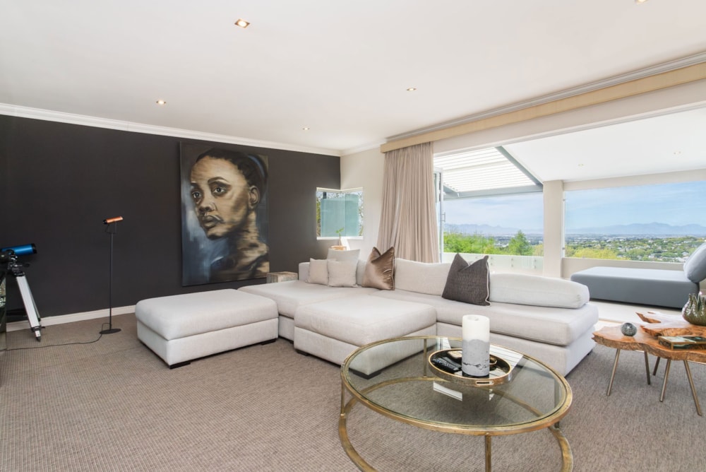 Multi-storey house sold in Newlands, Cape Town - KW1676701 Multi-storey house sold in Newlands, Cape Town - KW1676701