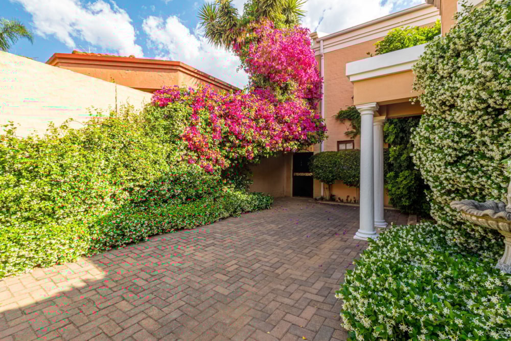 Security estate home sold in Kyalami - MR1678145 Security estate home sold in Kyalami - MR1678145