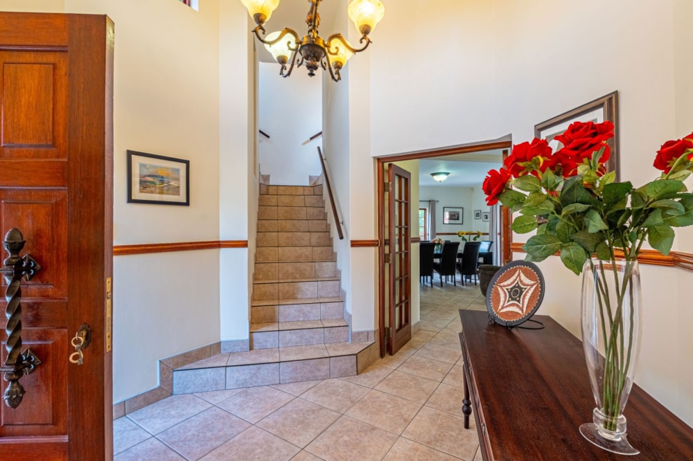 Security estate home sold in Kyalami - MR1678145 Security estate home sold in Kyalami - MR1678145