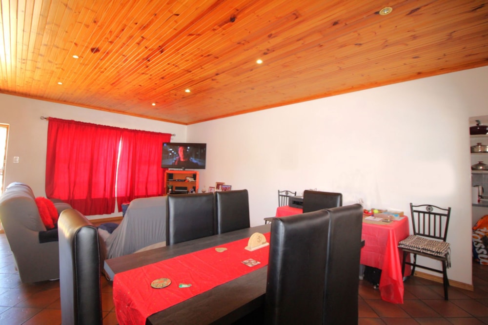 House sold in Port Owen - LA1677593