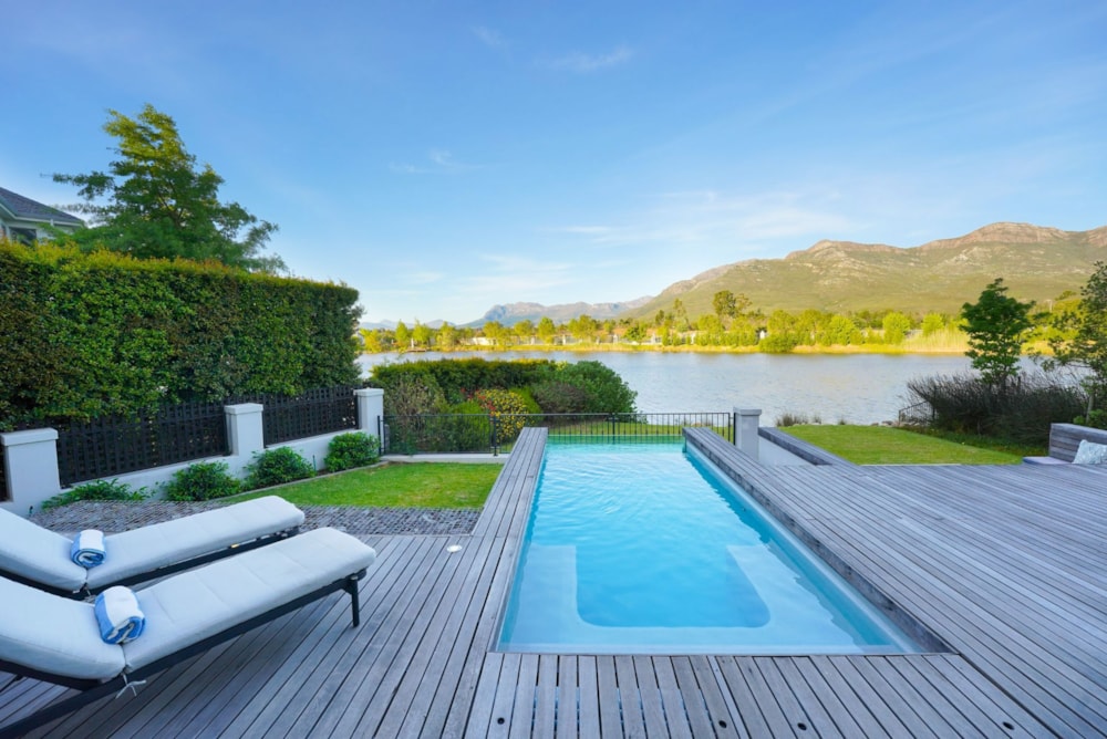 Security estate home for sale in Val de Vie Estate - VLV1720242 Security estate home for sale in Val de Vie Estate - VLV1720242