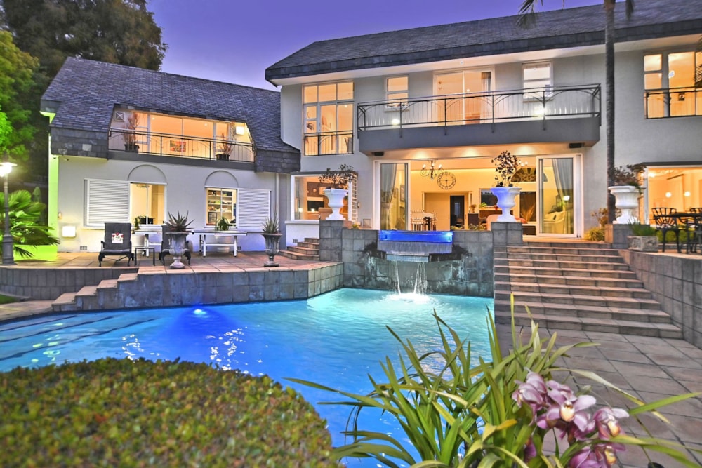 Double-storey house for sale in Sandhurst - HP1677045