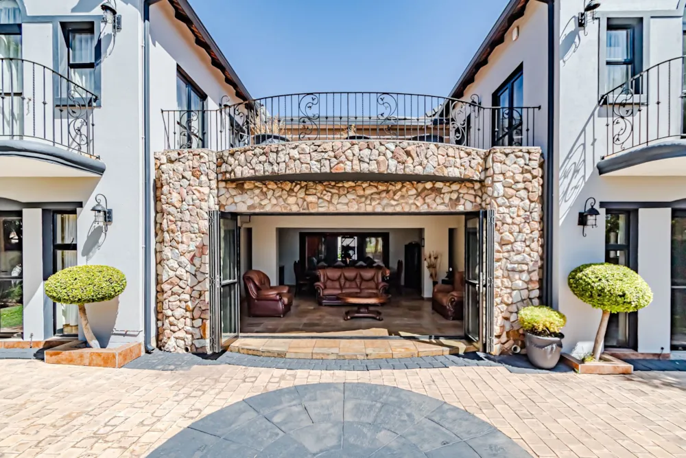 House for sale in Blue Valley Golf Estate - CN1676580 House for sale in Blue Valley Golf Estate - CN1676580