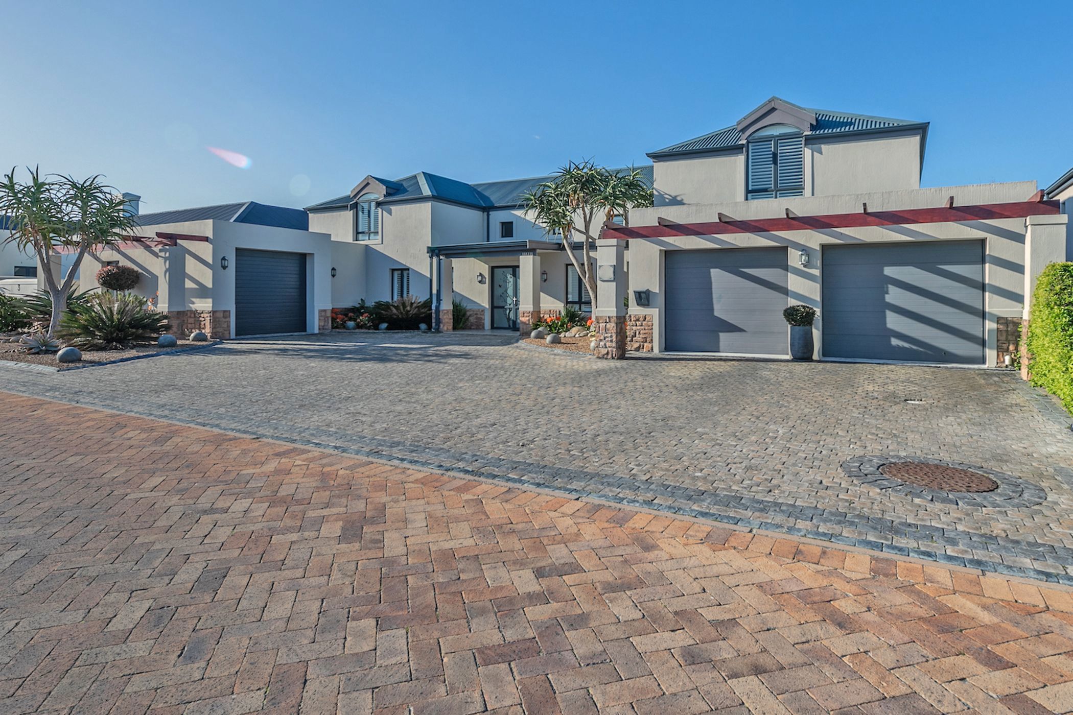 House sold in Atlantic Beach Estate - 1TV1675665