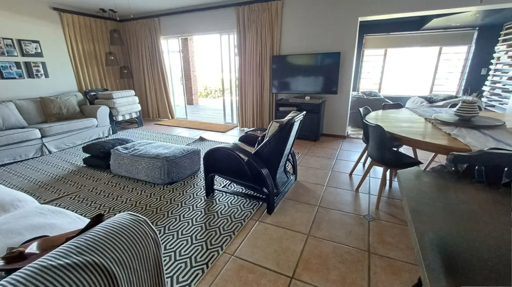House to rent in Jeffreys Bay - 1JF1678465 House to rent in Jeffreys Bay - 1JF1678465