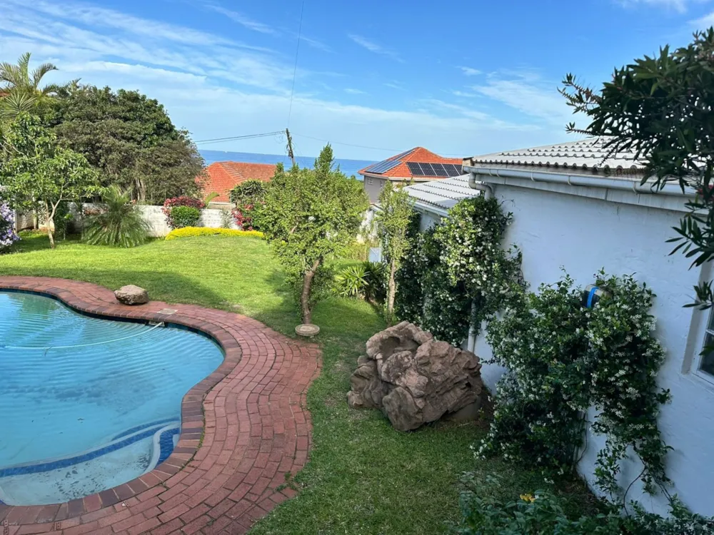 Garden cottage to rent in Durban North - 1ND1740965