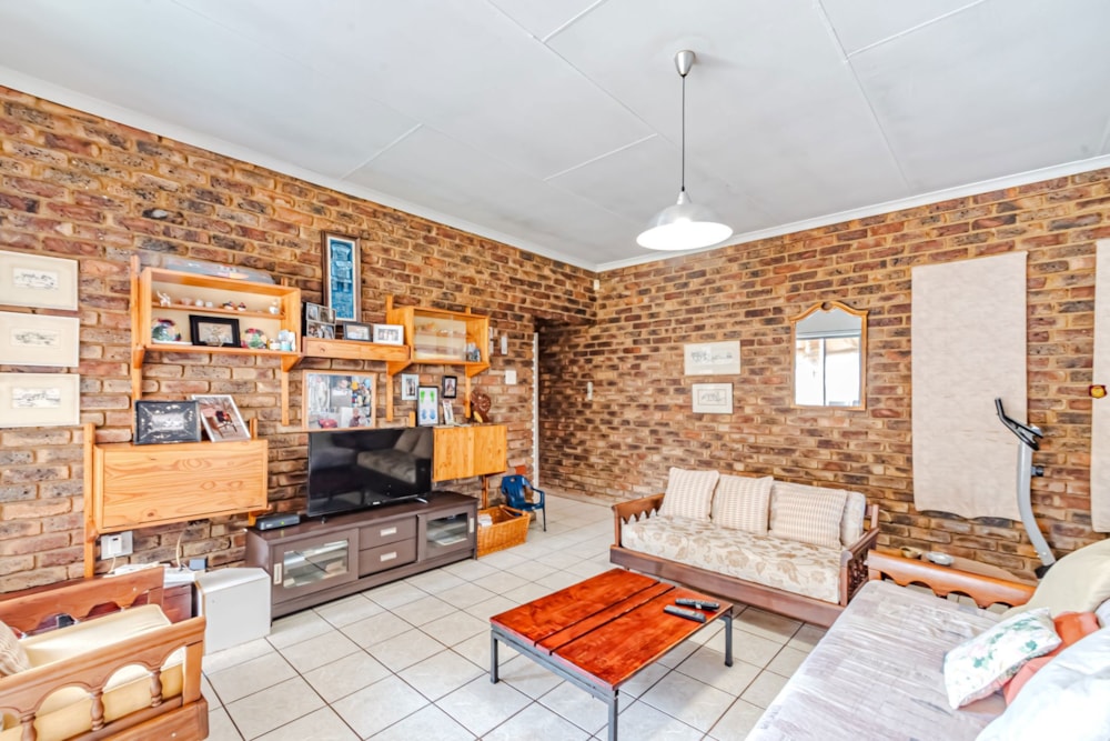 House sold in Garsfontein - PT1676685 House sold in Garsfontein - PT1676685