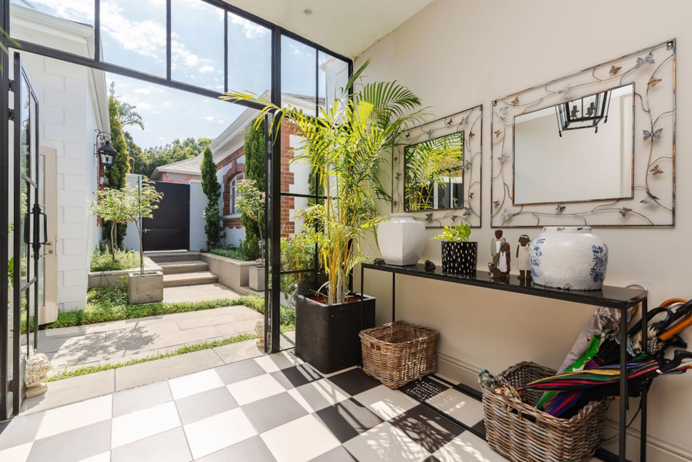 House sold in Kenilworth Upper - KW1675995