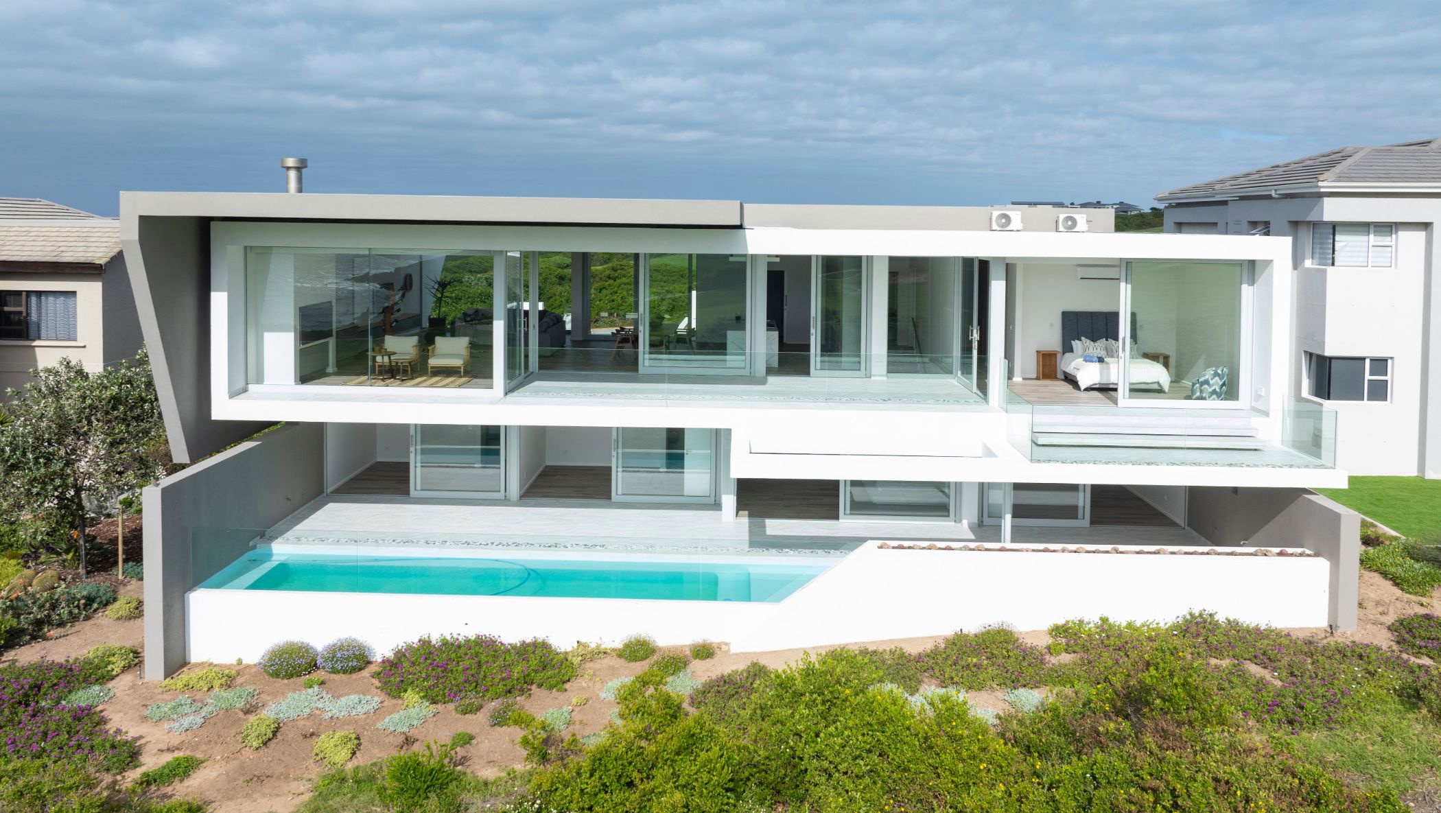 House sold in Pinnacle Point Golf Estate - 1MB1596955