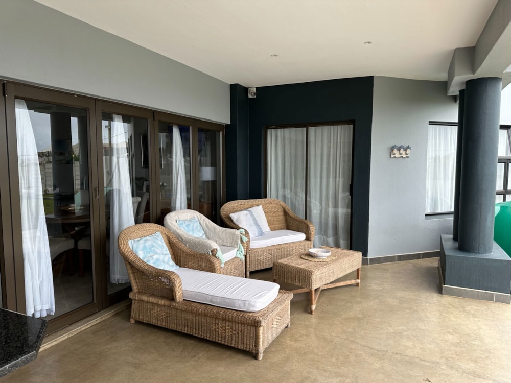 Double-storey house for sale in Port Edward - 1PD1677137 Double-storey house for sale in Port Edward - 1PD1677137