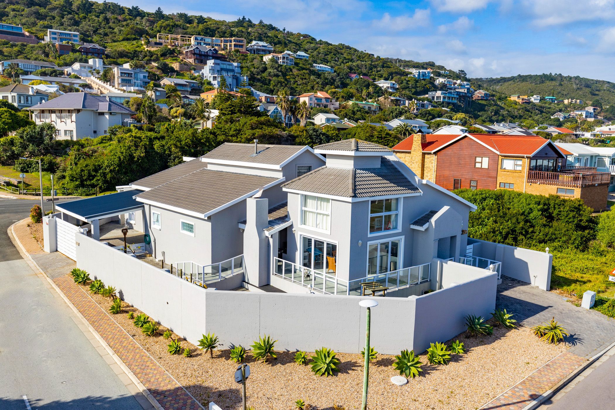 House for sale in Outeniqua Strand - 1MB1675372