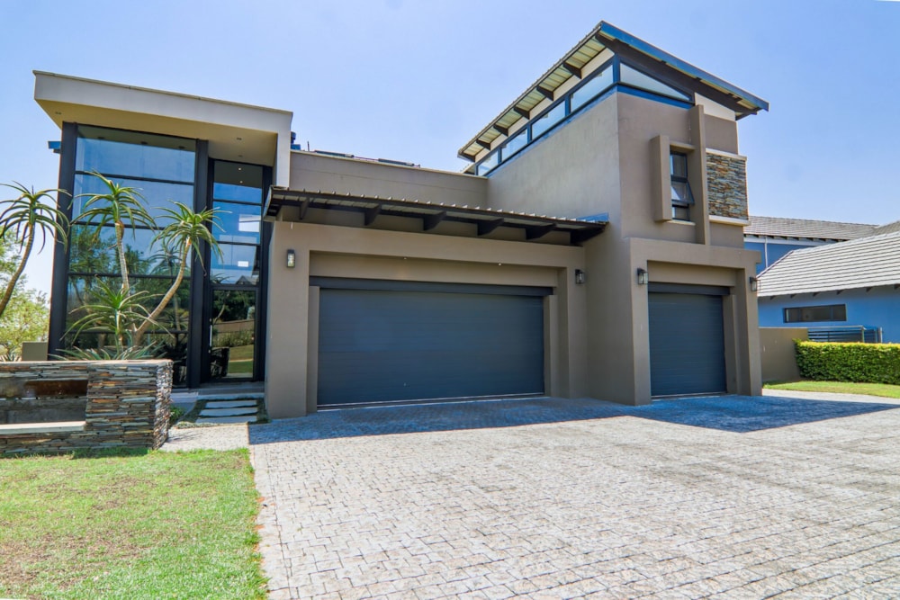 House for sale in Copperleaf - 1CU1677185