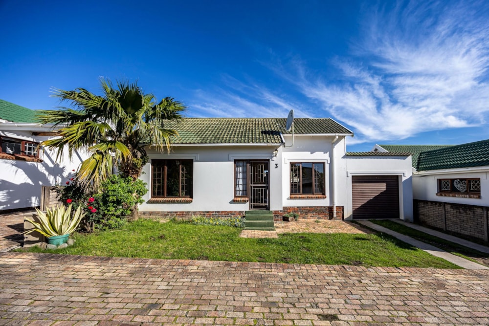 House for sale in Nahoon Valley Park - 1EZ1723953 House for sale in Nahoon Valley Park - 1EZ1723953