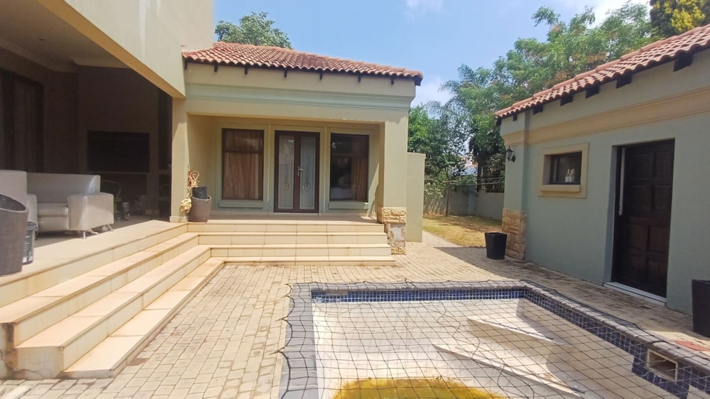 Golf estate house sold in Blue Valley Golf Estate - CN1678006 Golf estate house sold in Blue Valley Golf Estate - CN1678006