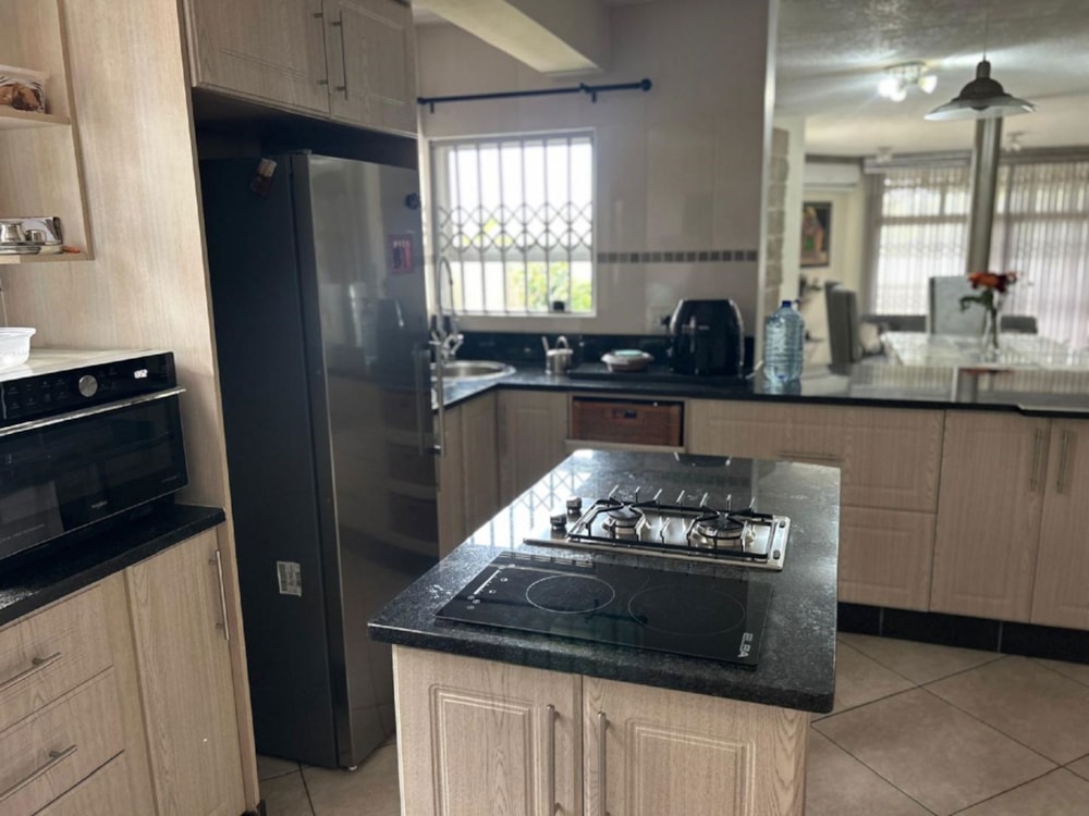 Security complex home for sale in Meer en See - 1RY1619720