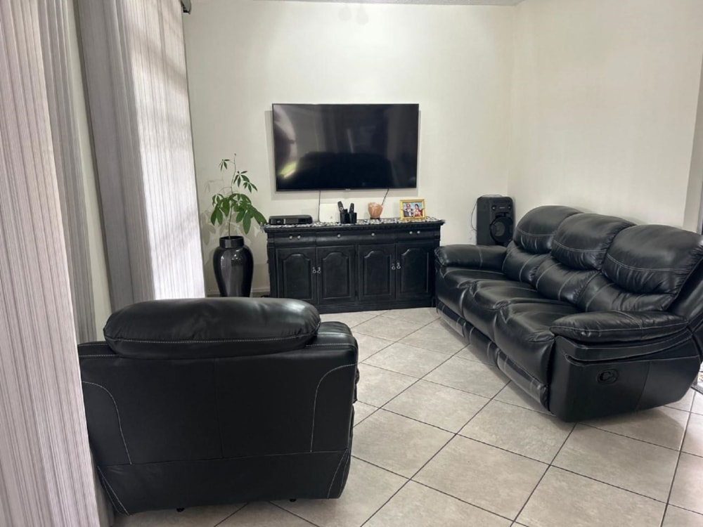 Security complex home for sale in Meer en See - 1RY1619720