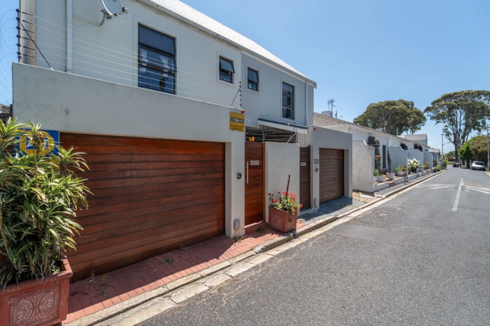 House sold in Kenilworth, Cape Town - KW1678195 House sold in Kenilworth, Cape Town - KW1678195