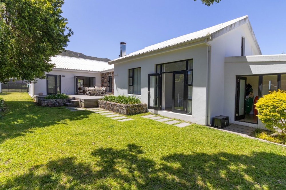 Single-storey house sold in Onrus - ON1678952 Single-storey house sold in Onrus - ON1678952