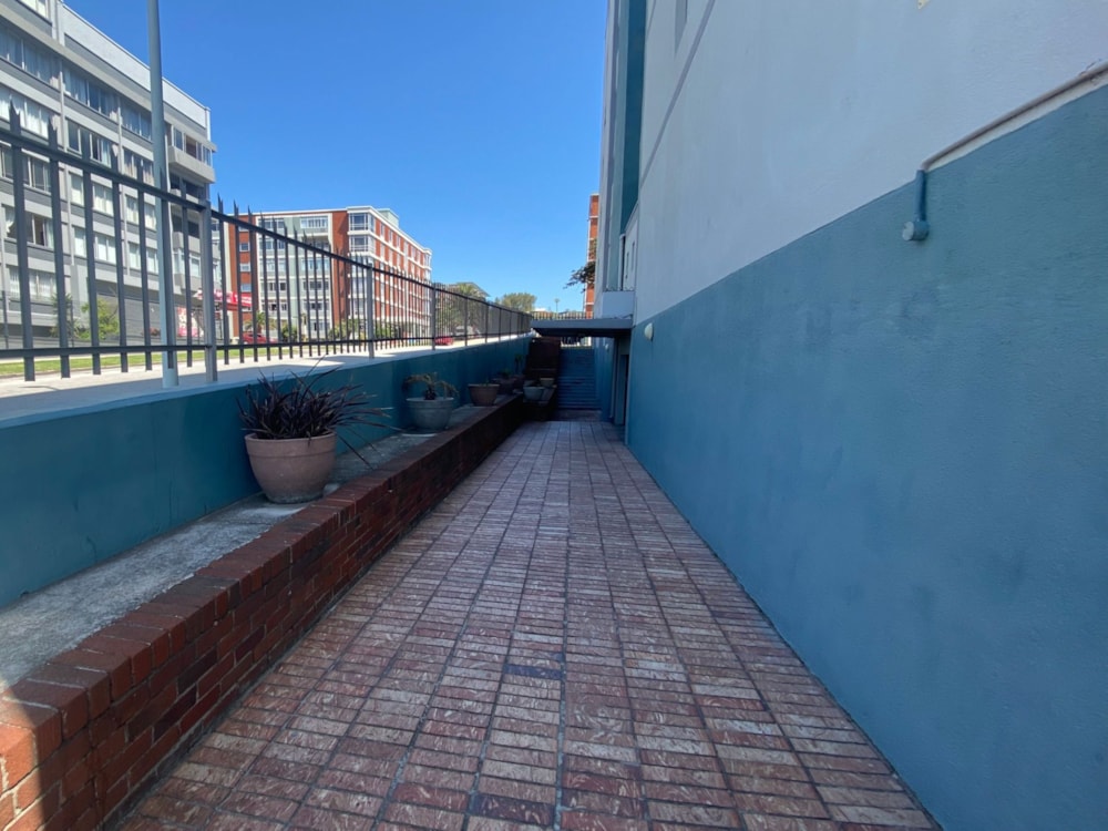 Apartment for sale in Humewood - 1PLZ1675661