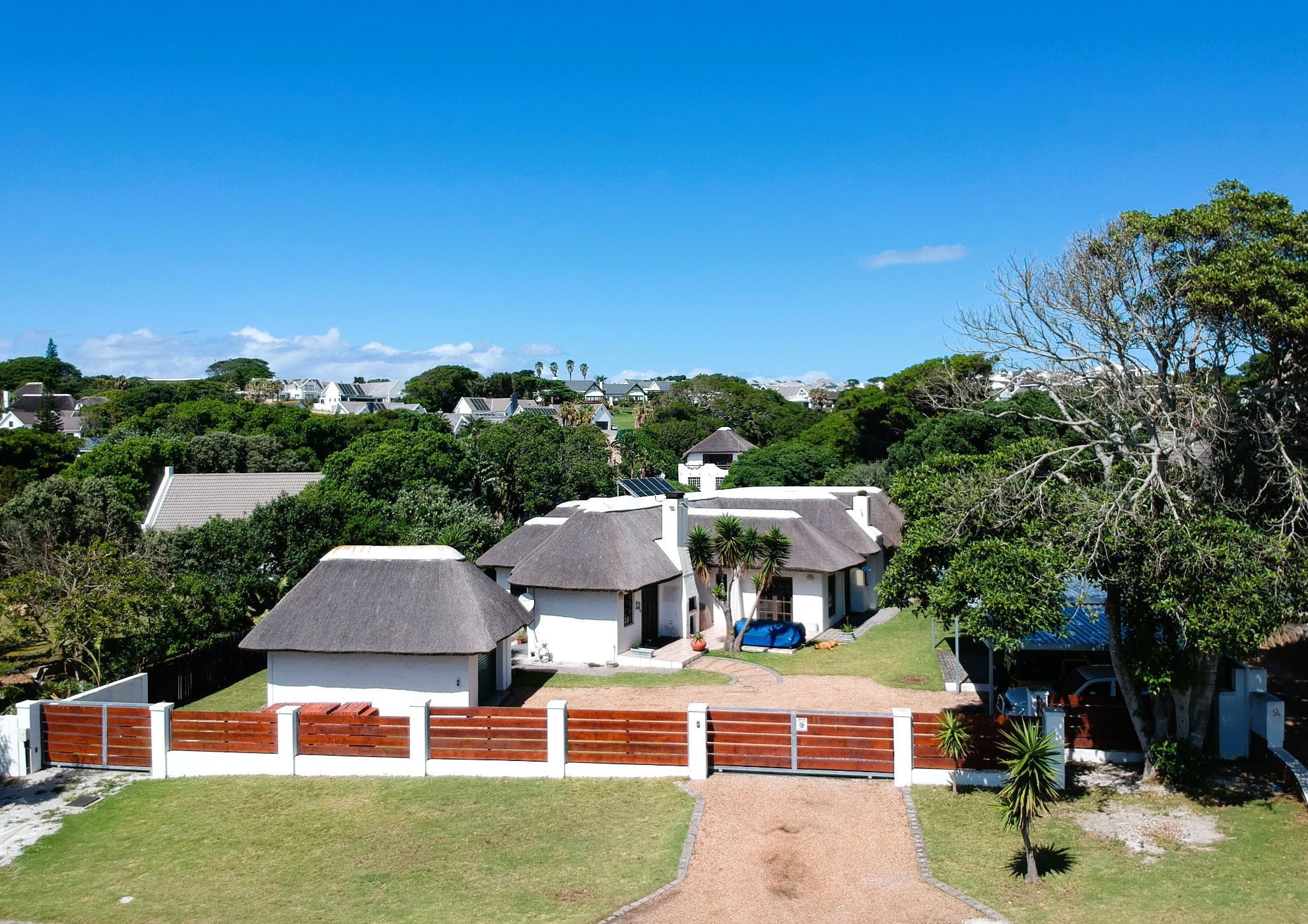 House sold in Village - 1SA1683383