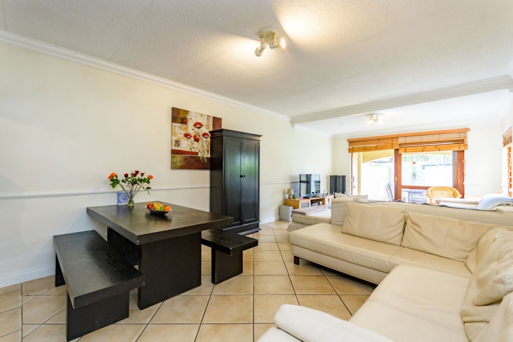 Apartment sold in Morningside, Sandton - HP1682794 Apartment sold in Morningside, Sandton - HP1682794