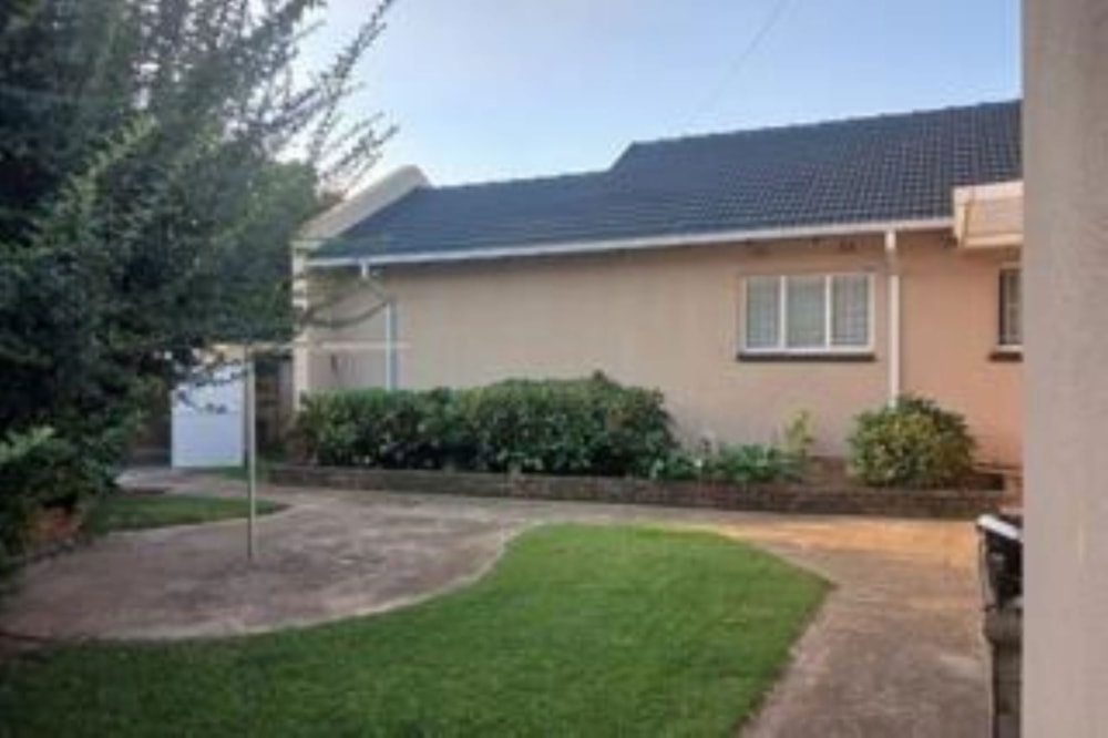 House for sale in Crystal Park - EN1680232 House for sale in Crystal Park - EN1680232