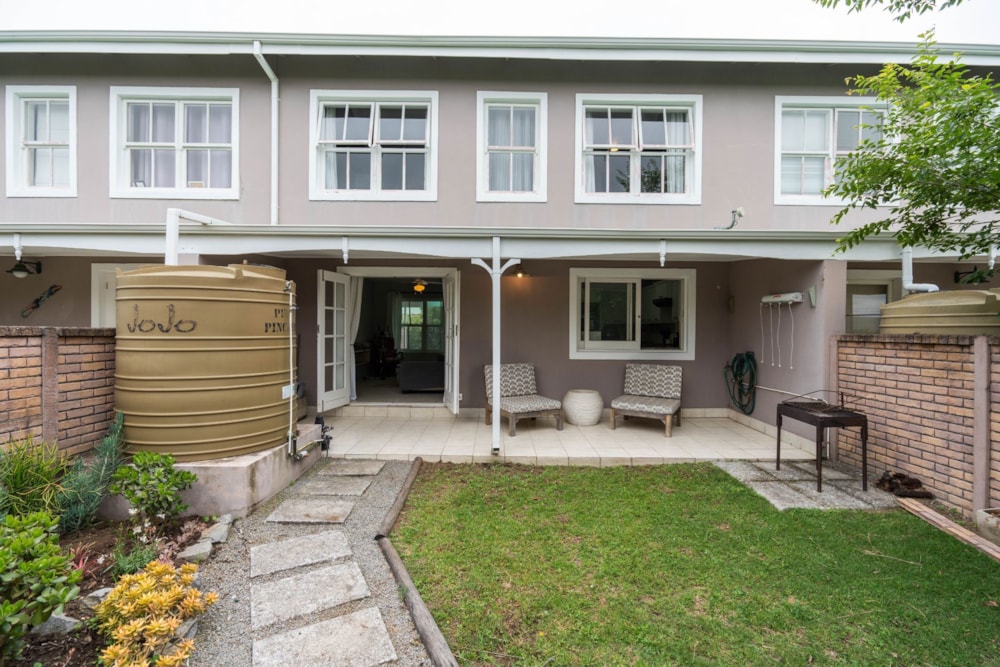 Security complex home sold in Kingswood - 1GC1682171 Security complex home sold in Kingswood - 1GC1682171