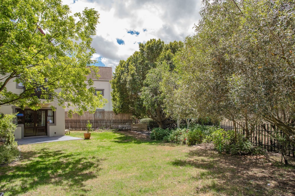 Golf estate house let in Boschenmeer Golf Estate - TKL1709380 Golf estate house let in Boschenmeer Golf Estate - TKL1709380