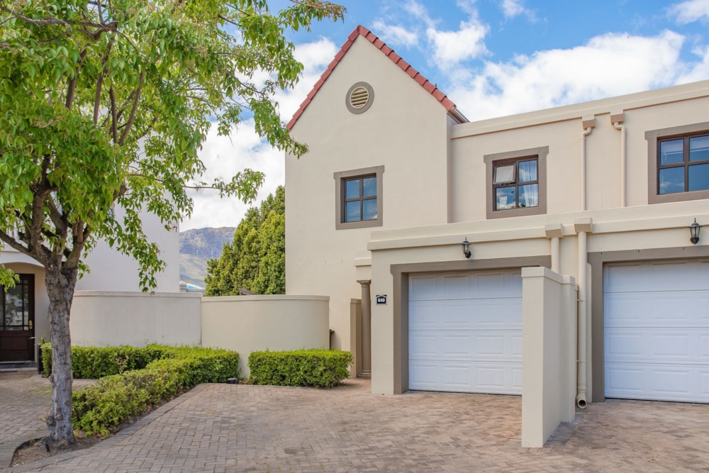 Golf estate house let in Boschenmeer Golf Estate - TKL1709380 Golf estate house let in Boschenmeer Golf Estate - TKL1709380