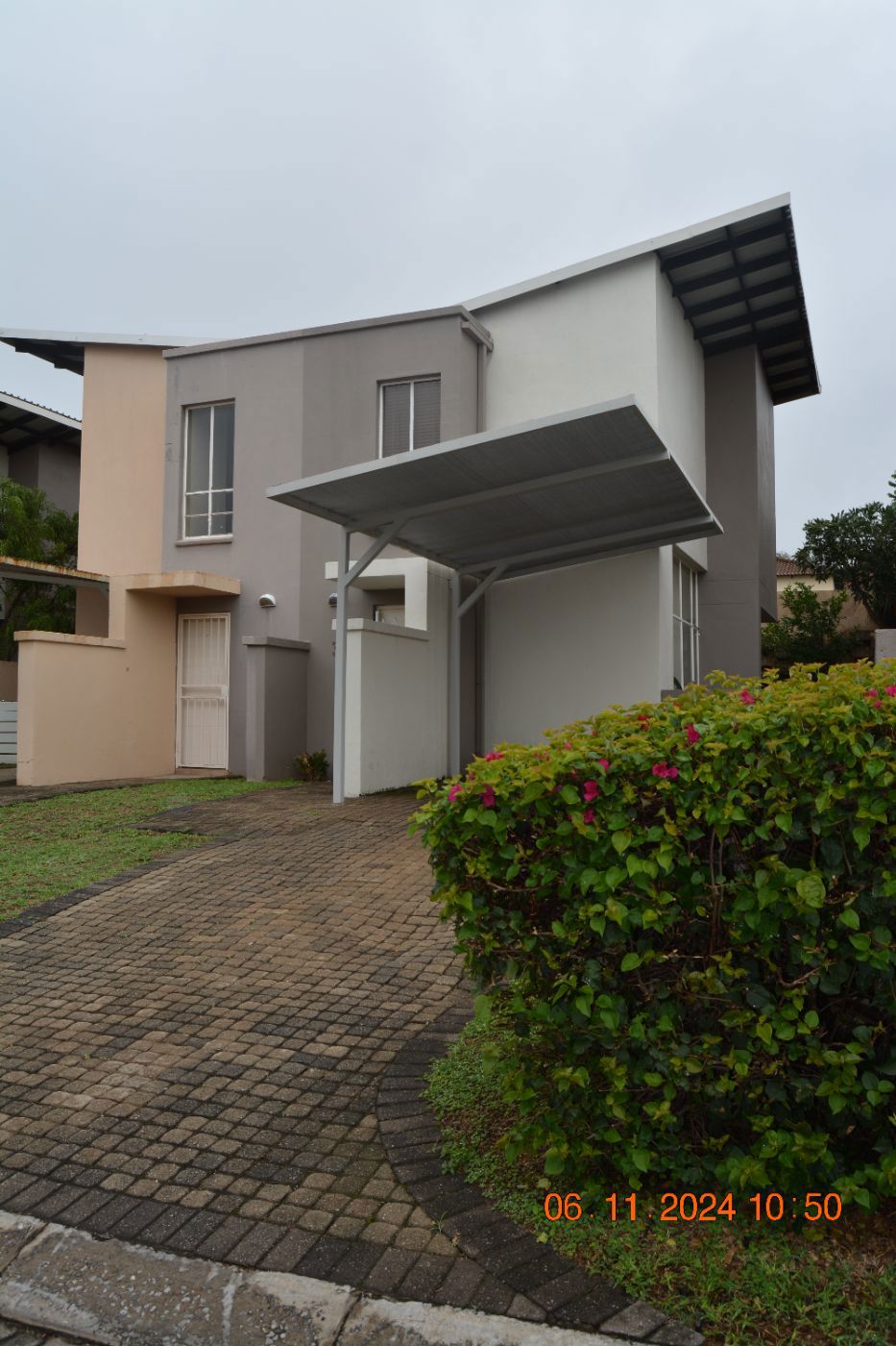 Townhouse to rent in Mbomela Ext 37 (Nelspruit Ext 37) - 1NS1753955