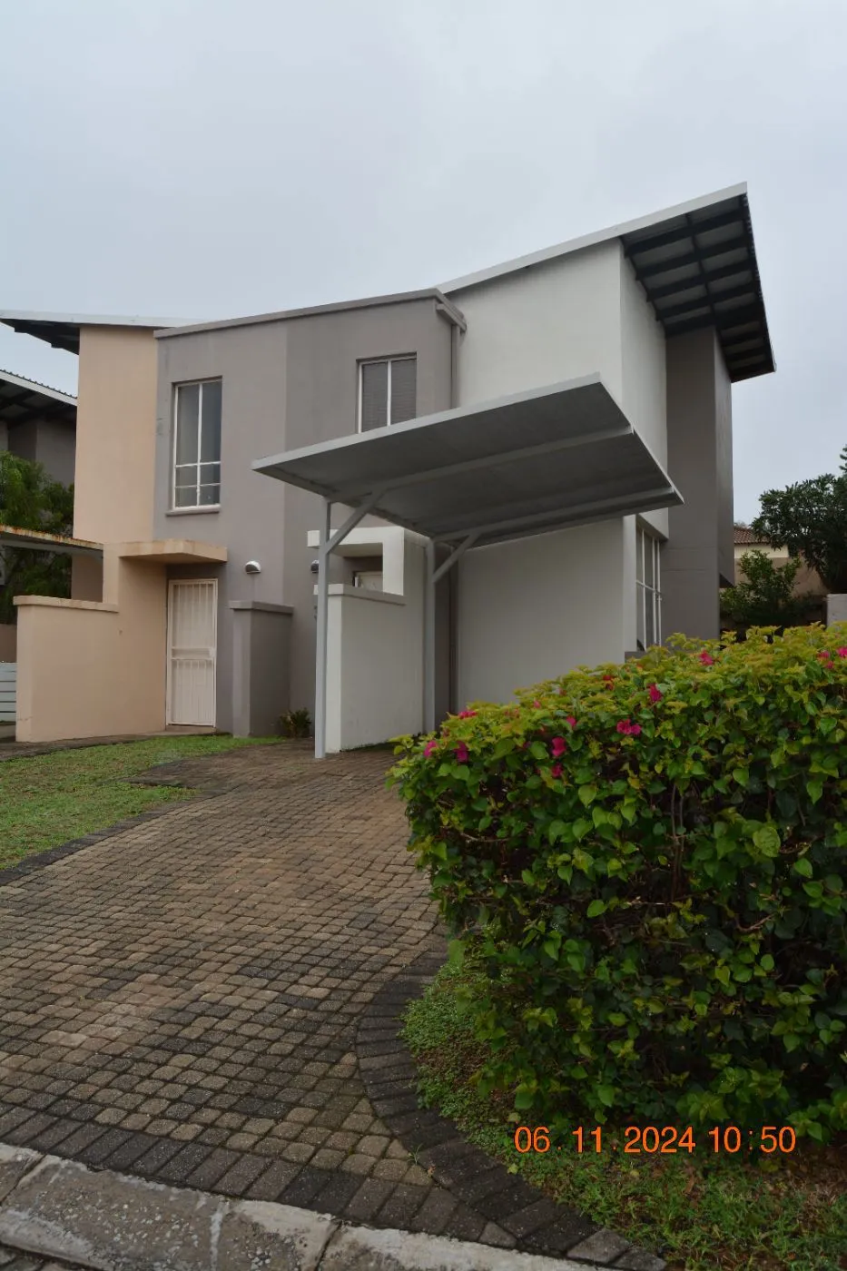 Townhouse let in Mbomela Ext 37 (Nelspruit Ext 37) - 1NS1753955 Townhouse let in Mbomela Ext 37 (Nelspruit Ext 37) - 1NS1753955