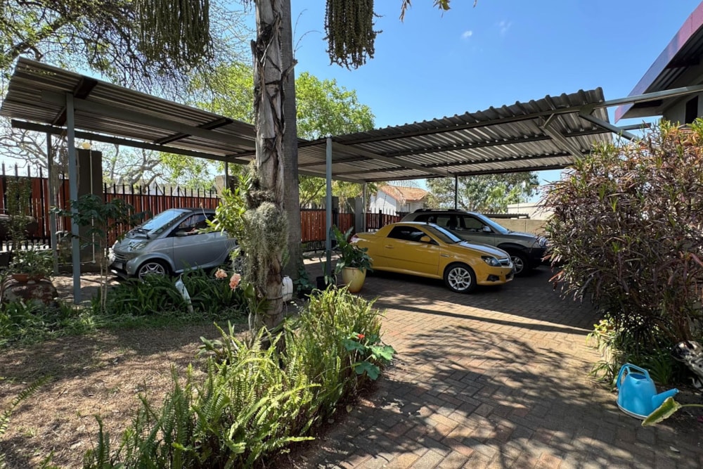 House for sale in Sonheuwel - 1NS1680338 House for sale in Sonheuwel - 1NS1680338