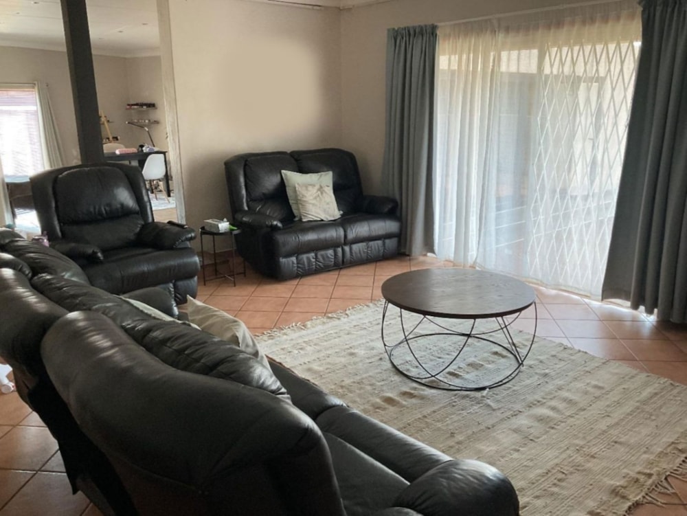 House for sale in Kanonkop, Middelburg, Mpumalanga - 1MD1682804