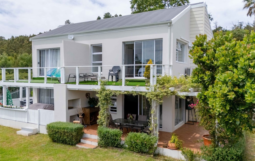 Apartment sold in Knysna Central - 1KG1682531 Apartment sold in Knysna Central - 1KG1682531