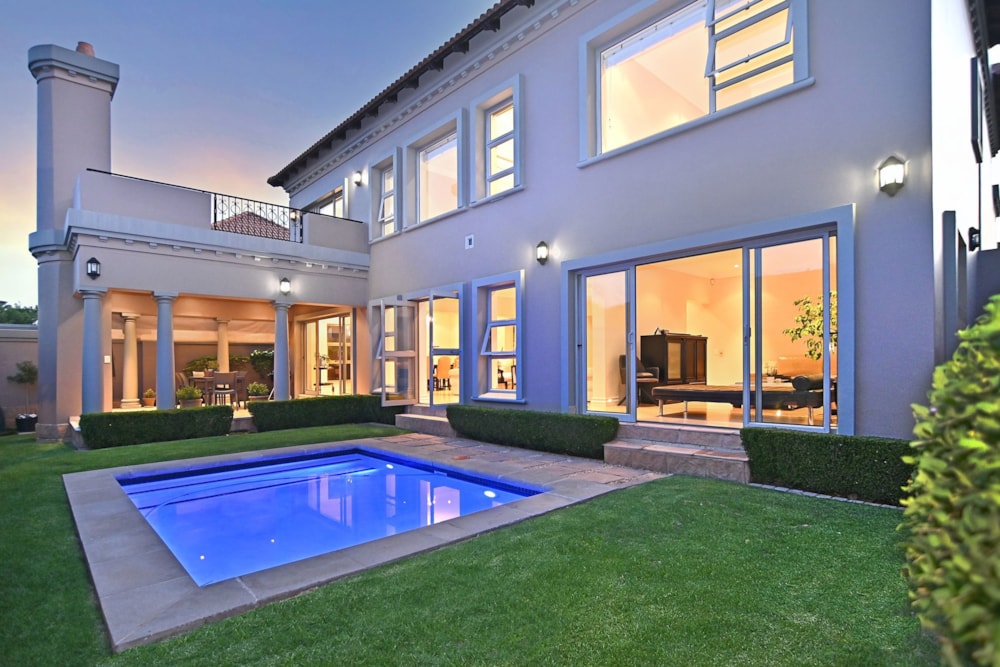 Double-storey cluster sold in Hyde Park, Sandton - HP1682621 Double-storey cluster sold in Hyde Park, Sandton - HP1682621