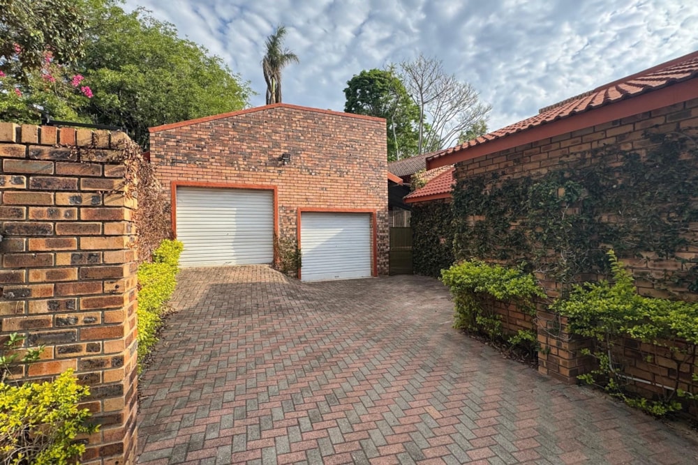 House for sale in Sonheuwel - 1NS1680334 House for sale in Sonheuwel - 1NS1680334