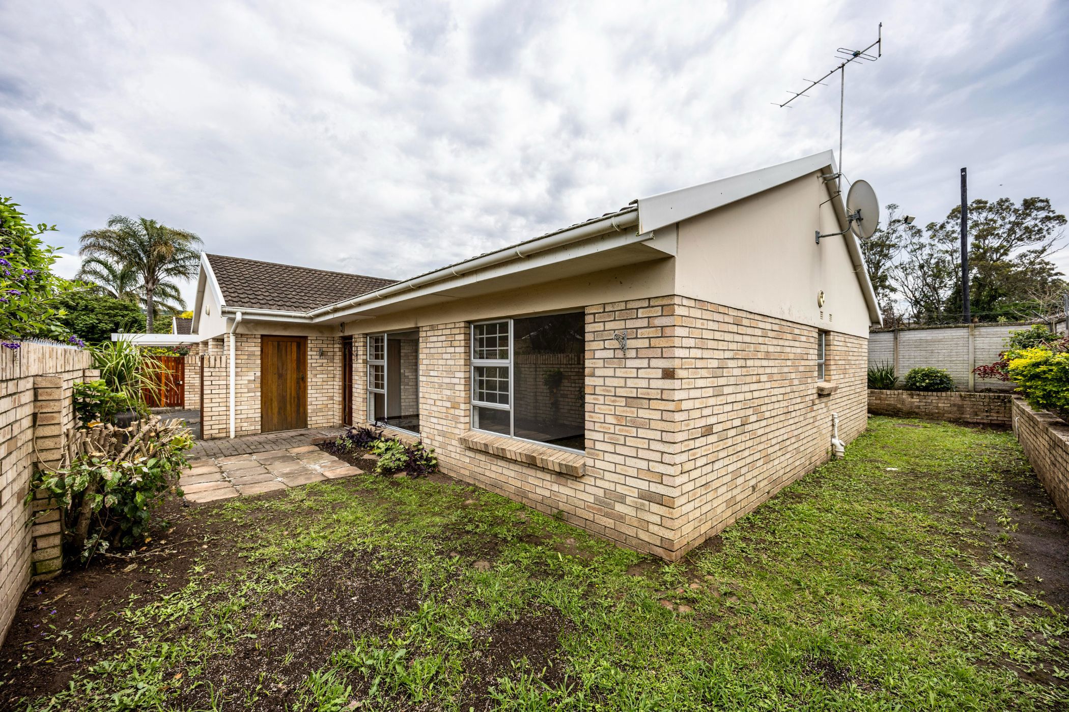 Townhouse sold in Abbotsford, East London - 1EZ1684855