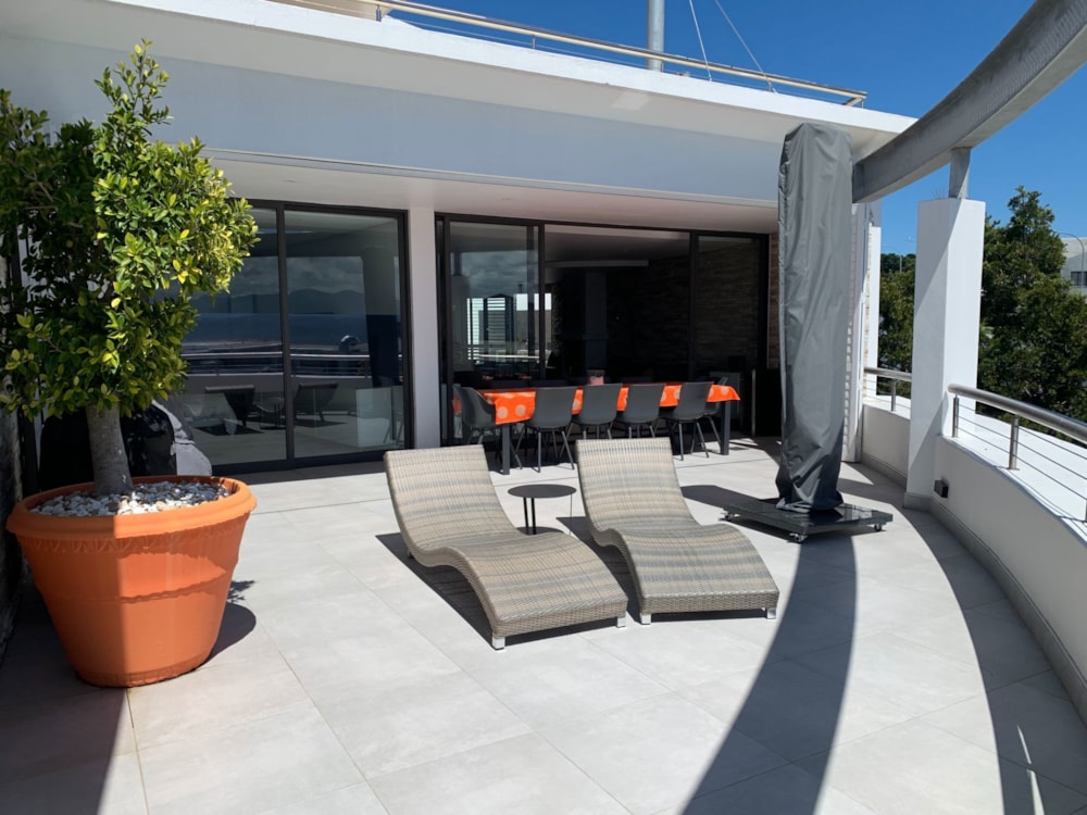 Apartment for sale in Signal Hill, Plettenberg Bay - 1KG1698449 Apartment for sale in Signal Hill, Plettenberg Bay - 1KG1698449
