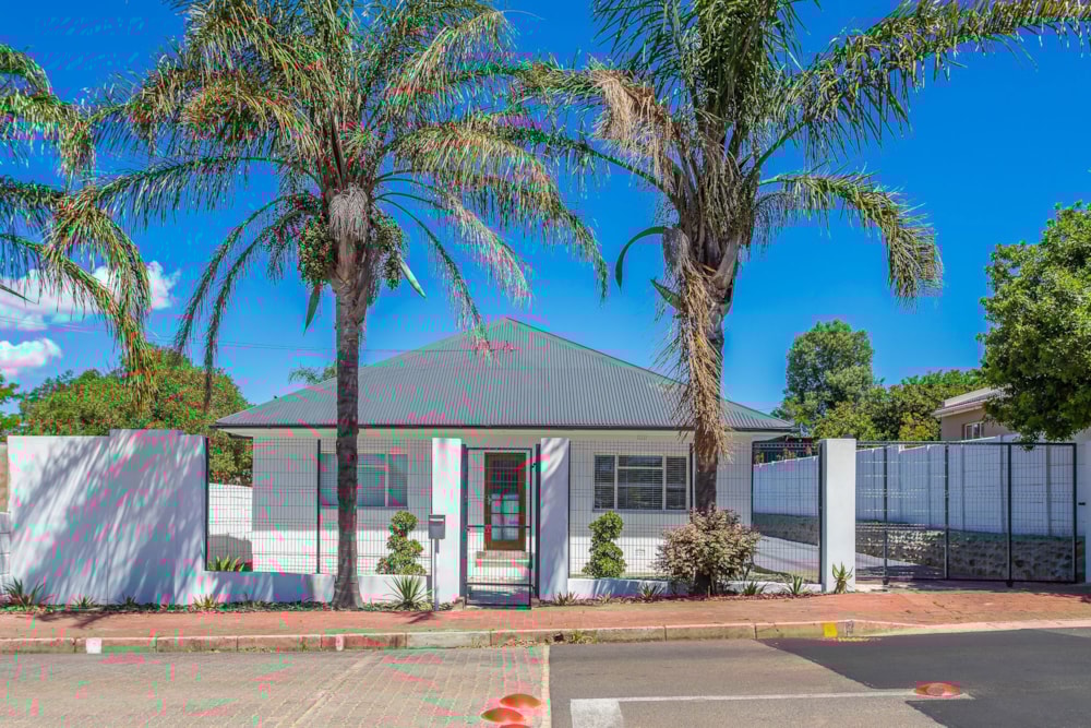 House sold in Paarl North - TK1680974 House sold in Paarl North - TK1680974